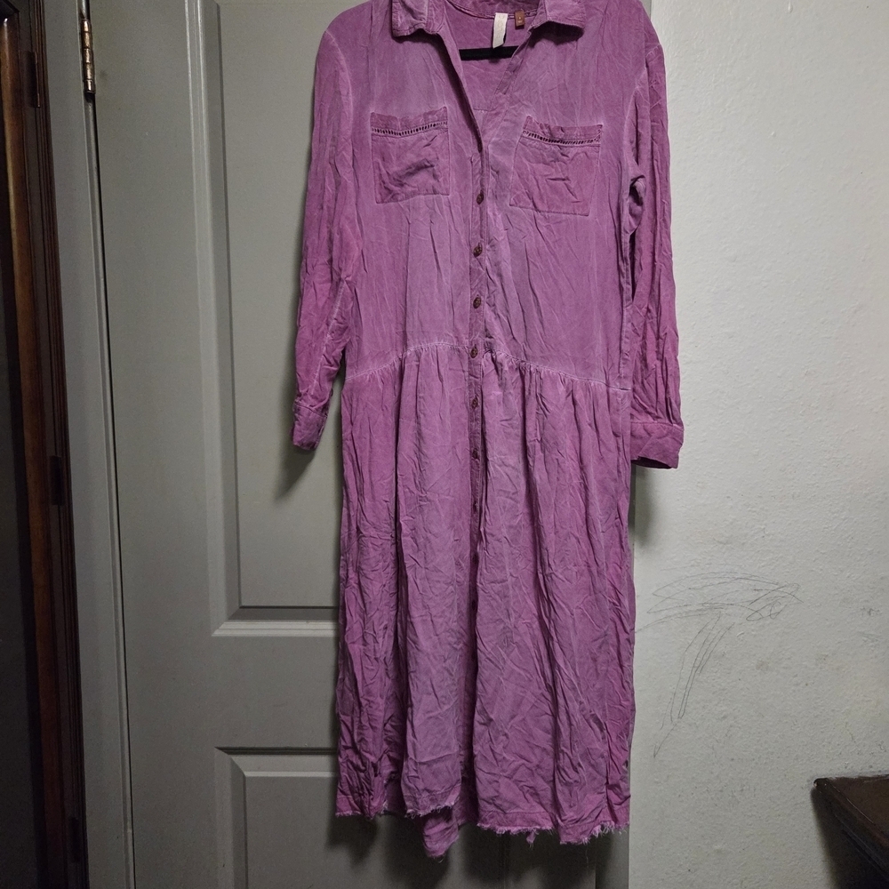 Pilcro Magenta Button-Down Midi Dress - Picture 2 of 4